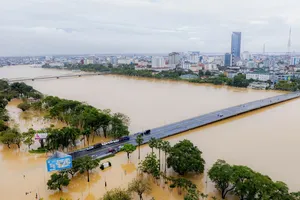 Ngân hàng Nhà nước chỉ đạo hỗ trợ tín dụng khẩn cho Trung Bộ