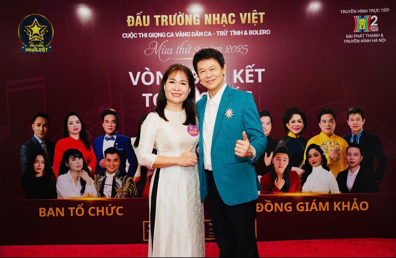 Từ ngành y đến ngôi vị Quán quân Đấu Trường Nhạc Việt 2025 3 ca-si-anh-dao-9-1765588418.jpg