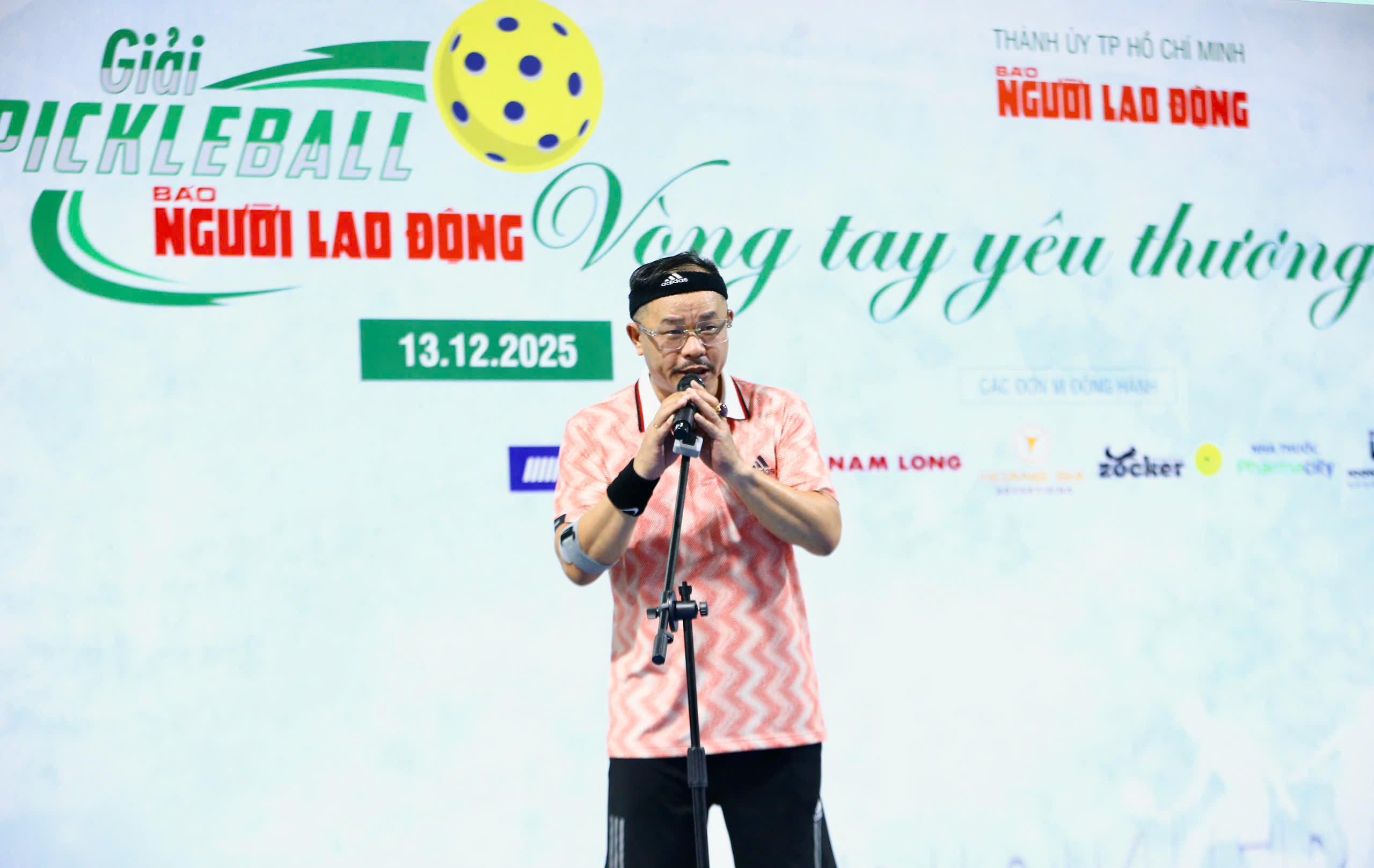 Giải Pickleball "Vòng tay yêu thương" Báo Người Lao Động 2025: Tưng bừng khai mạc 4 Giải Pickleball