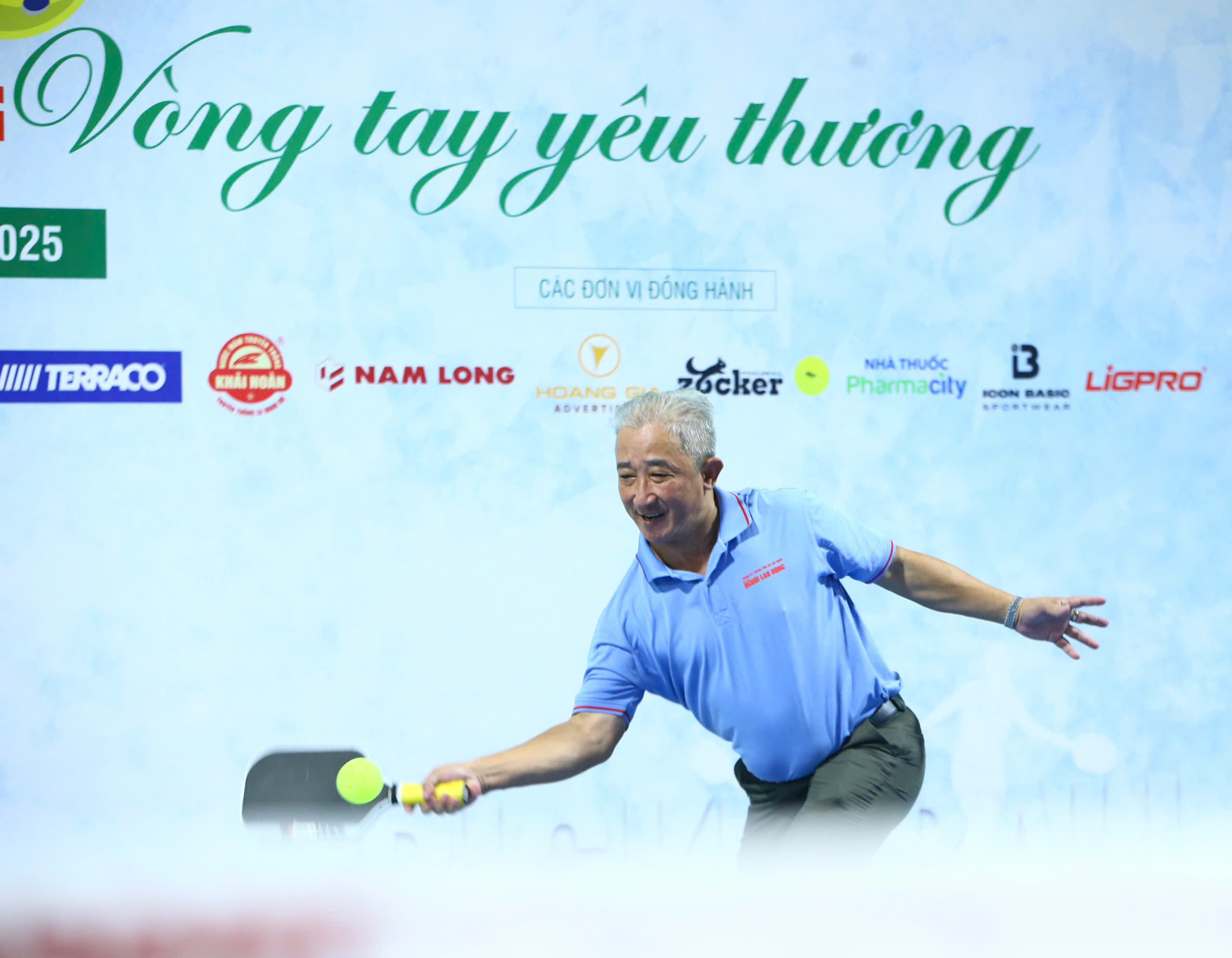 Giải Pickleball "Vòng tay yêu thương" Báo Người Lao Động 2025: Tưng bừng khai mạc 6 Giải Pickleball