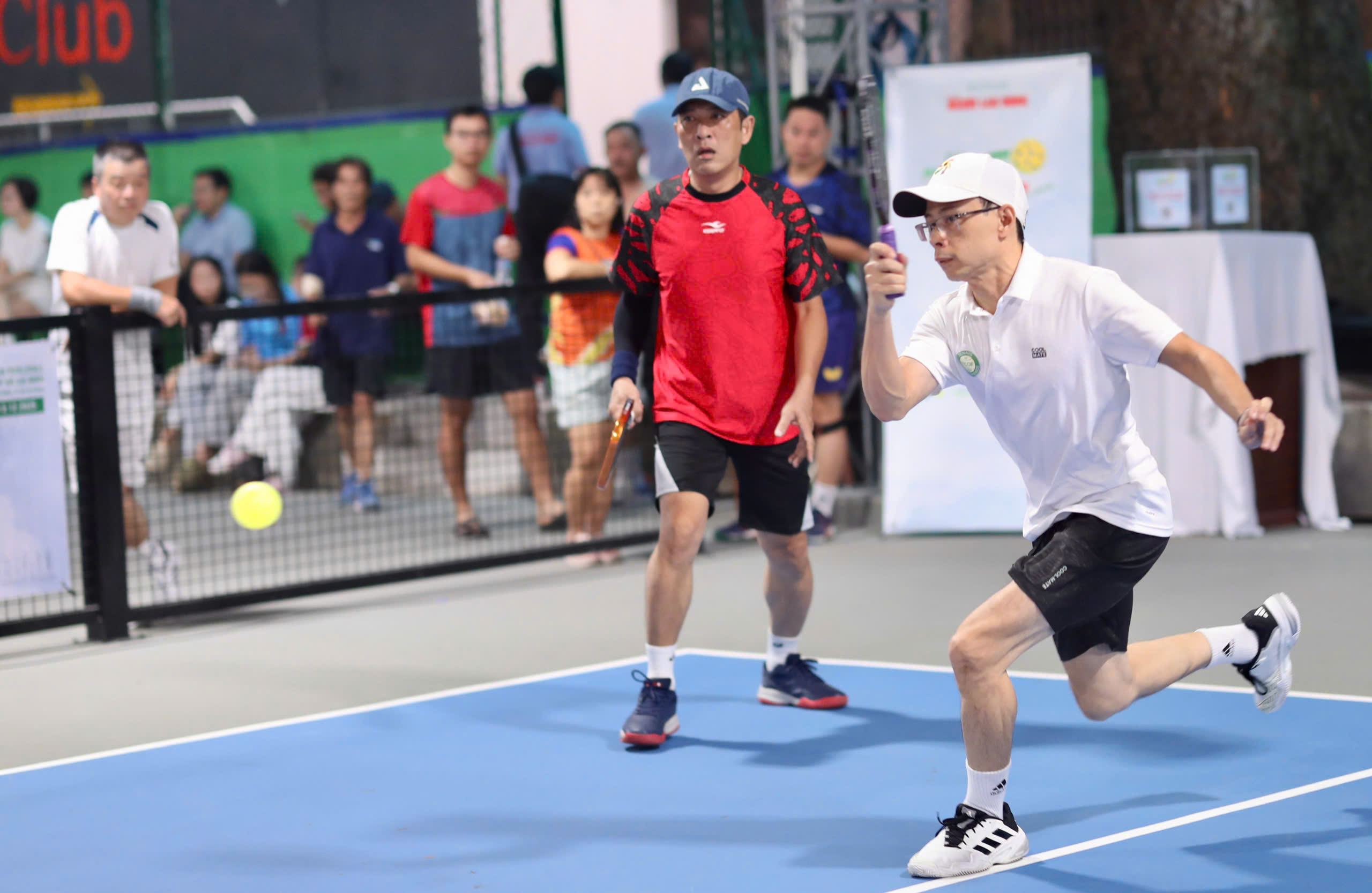 Giải Pickleball "Vòng tay yêu thương" Báo Người Lao Động 2025: Tưng bừng khai mạc 9 Giải Pickleball