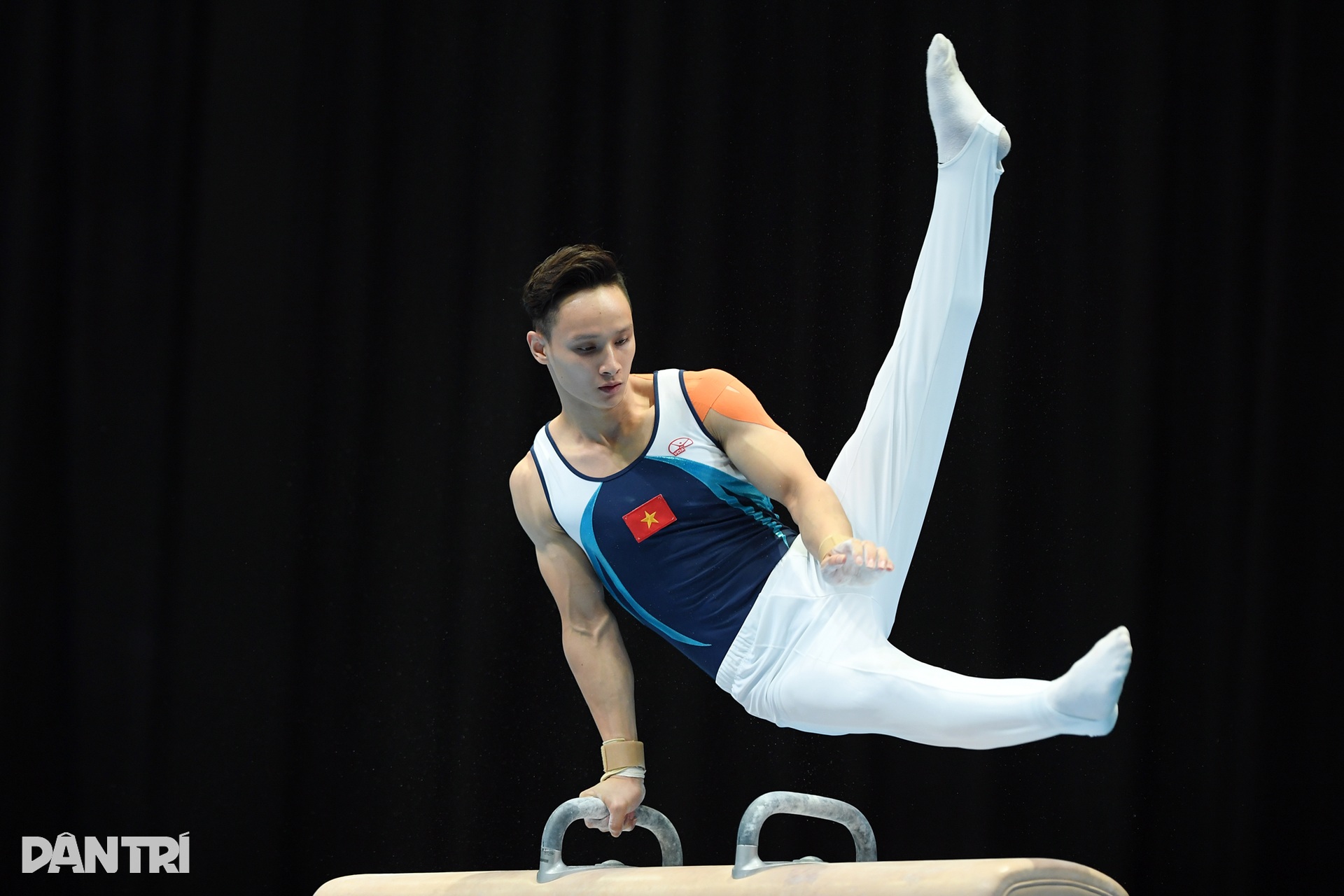 Ngắm kỷ lục 14 HCV qua 6 kỳ SEA Games của hoàng tử TDDC Đinh Phương Thành - 11 Ngắm kỷ lục 14 HCV qua 6 kỳ SEA Games của hoàng tử TDDC Đinh Phương Thành - 11