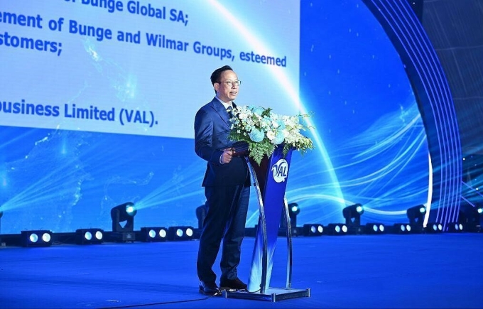 Ông Nguyễn Minh Vĩ, Tổng giám đốc VAL chia sẻ về chiến lược dài hạn của doanh nghiệp. Ảnh: VAL