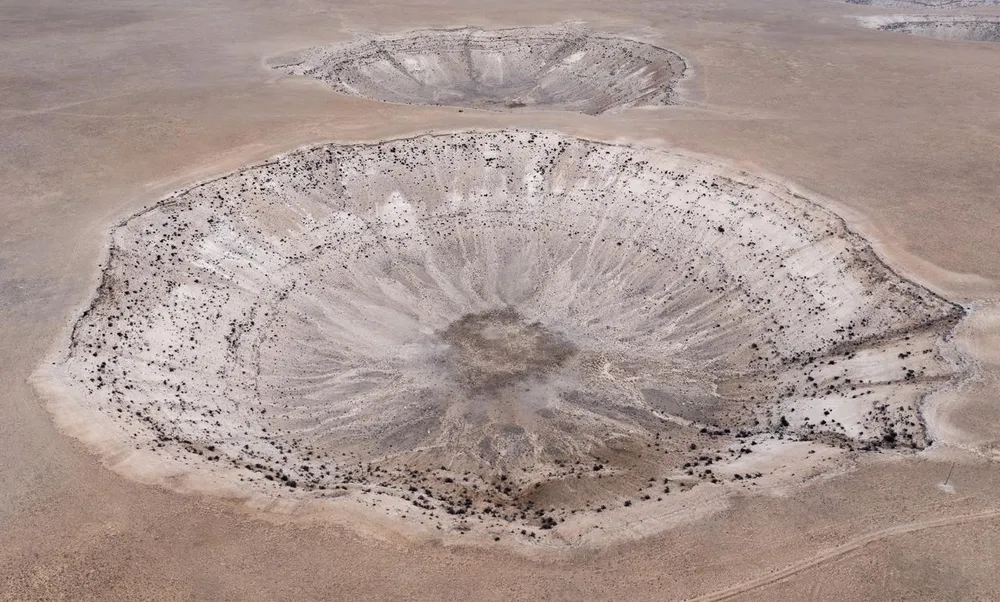 Các hố sụt khổng lồ ở tỉnh Konya (Ảnh chụp hôm 5-12). Ảnh: ANADOLU 1313 683 hố sụt lún khổng lồ đe doạ 'vựa lúa mì' của Thổ Nhĩ Kỳ_6.jpg