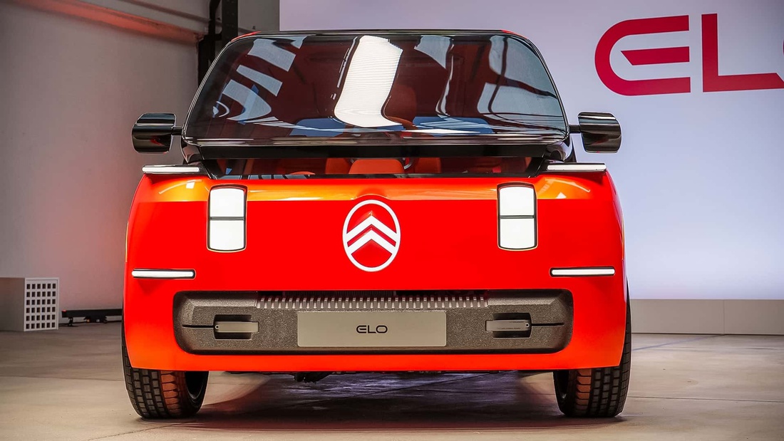 Xe điện nhỏ hơn Toyota Vios mà trang bị như nhà di động, có tới 6 ghế dễ tháo ra làm ghế ngoài trời 2 Xe điện nhỏ hơn Toyota Vios mà trang bị như nhà di động, có tới 6 ghế dễ tháo ra làm ghế ngoài trời - Ảnh 2.