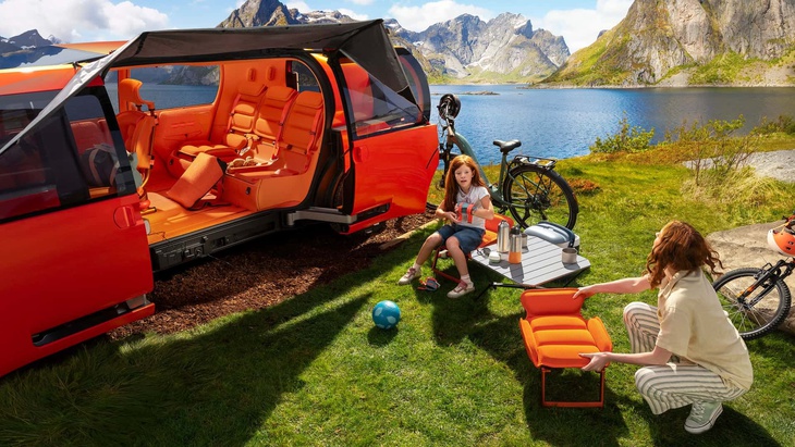 Xe điện nhỏ hơn Toyota Vios mà trang bị như nhà di động, có tới 6 ghế dễ tháo ra làm ghế ngoài trời 26 1765603712 730 Xe dien nho hon Toyota Vios ma trang bi nhu