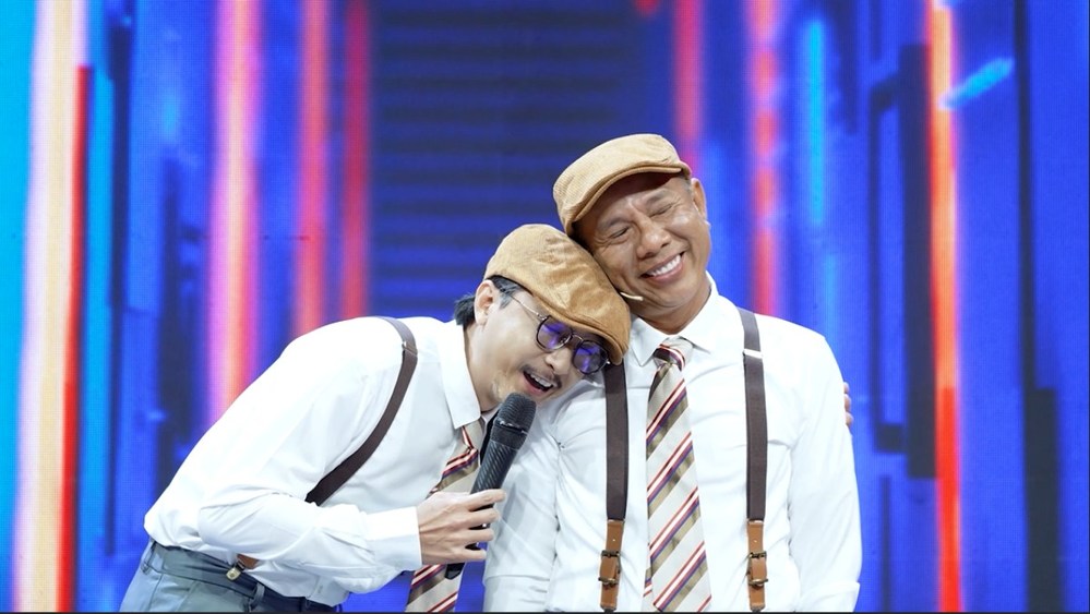 1765606009 486 Tran Thanh bat khoc trong tap 8 AI la ai