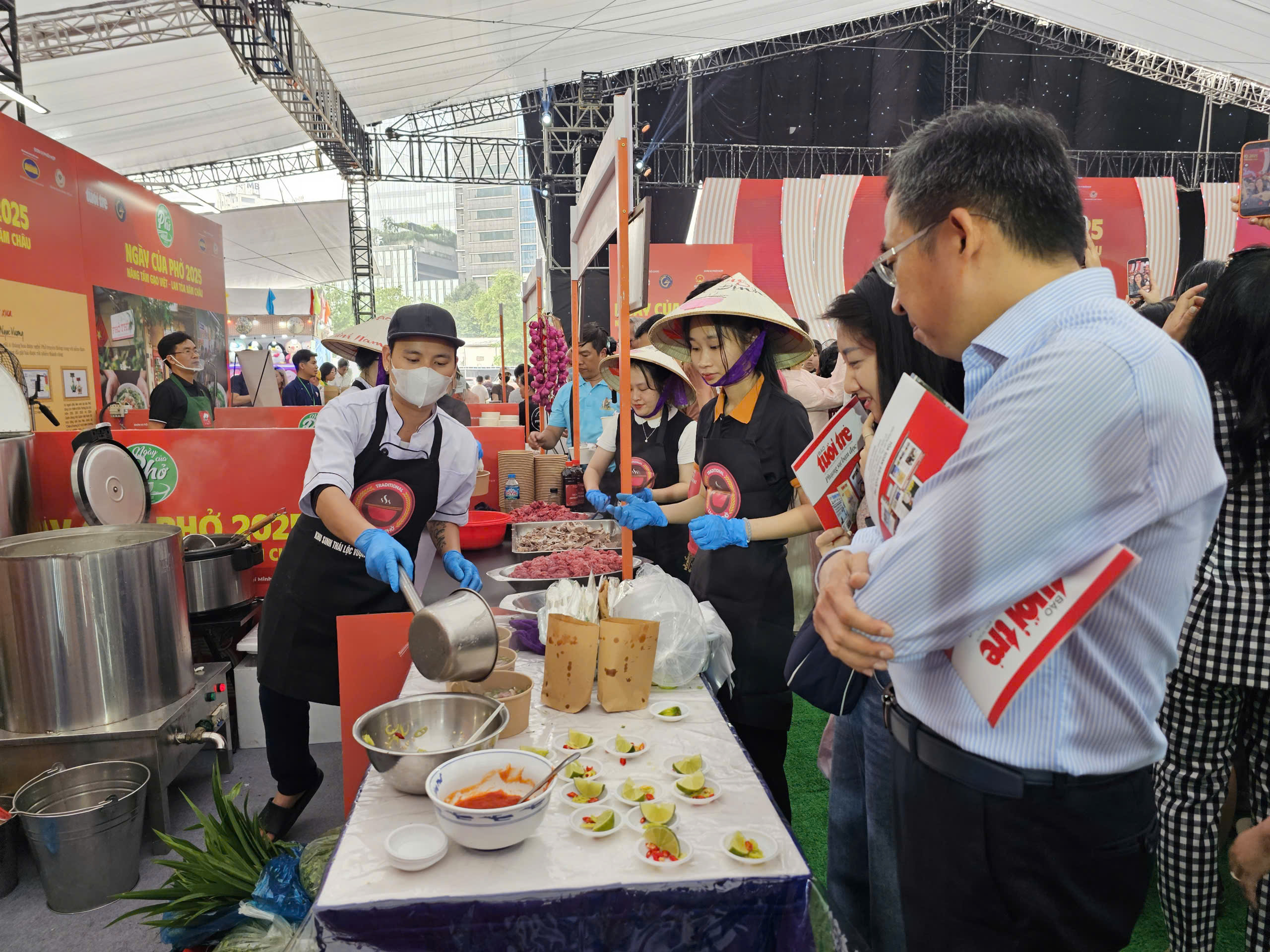 - Ảnh 13. - Ảnh 13.