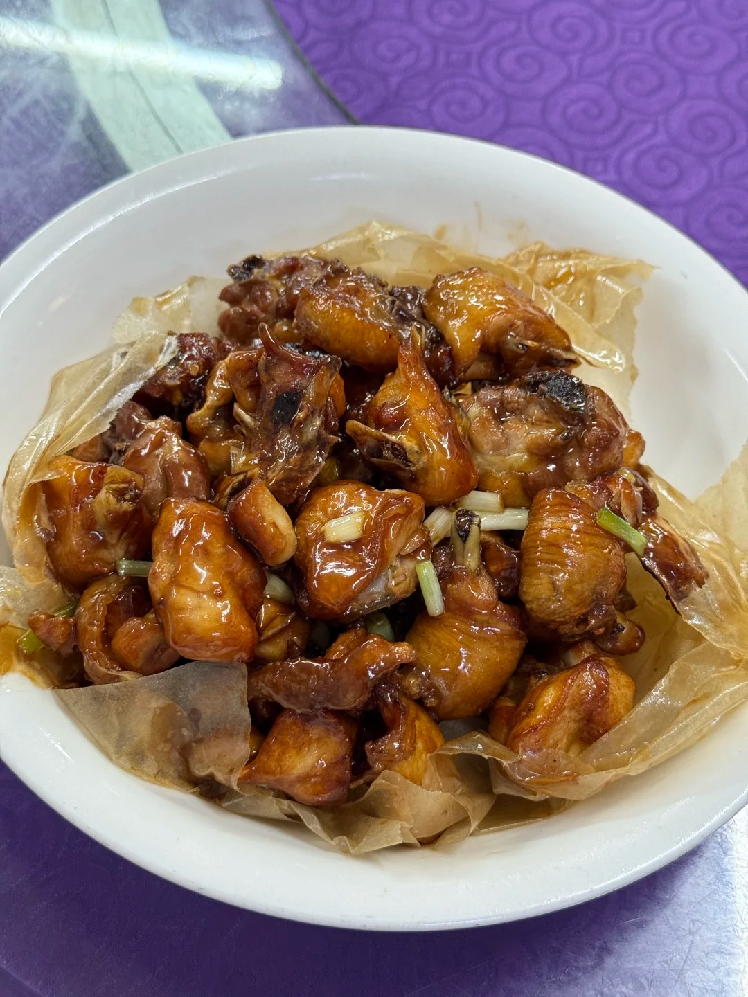 Bỏ ra 290k ăn thử món gà có lịch sử 160 năm: Liệu có ngon thần thánh như lời đồn?- Ảnh 6.