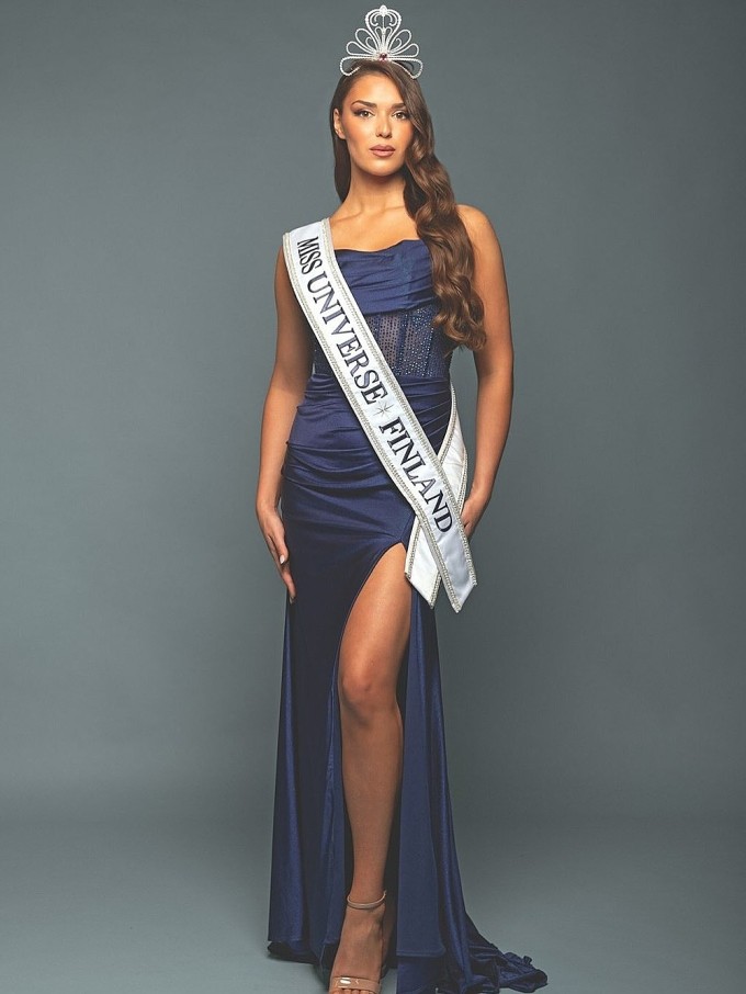 Hoa hậu Phần Lan bị tước vương miện vì phân biệt chủng tộc 3 Nhan sắc cựu Hoa hậu Phần Lan Sarah Dzafce. Ảnh: Instagram/ Sarah Dzafce