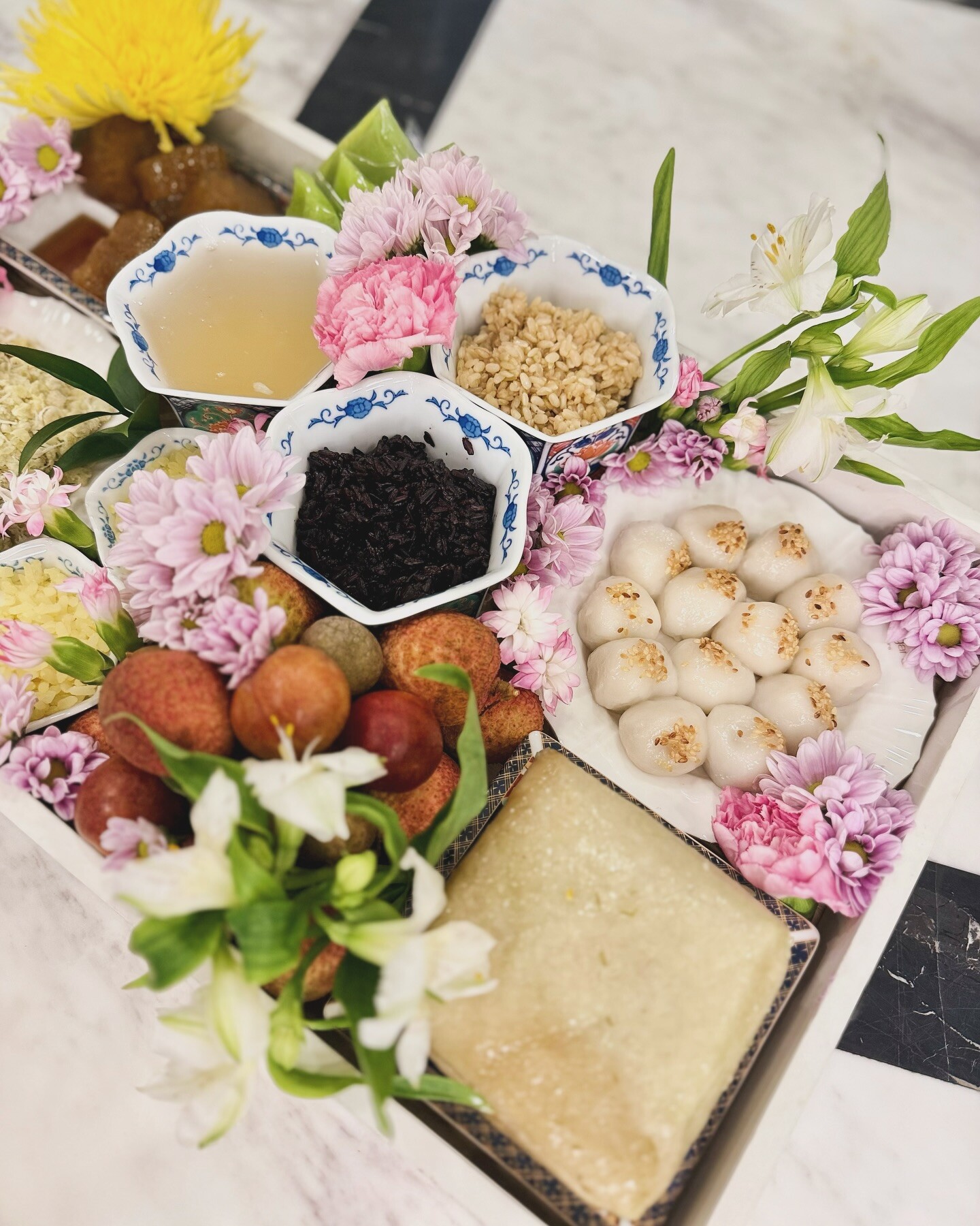 2 con dâu nhà tỷ phú Johnathan Hạnh Nguyễn vừa xinh, vừa được chồng chiều nhưng đảm đang cỡ này! 21 Dù bận rộn với vai trò trong công ty của gia đình chồng và chăm sóc con cái, Linh Rin vẫn luôn ưu tiên mang lại những bữa ăn chất lượng cho tổ ấm nhỏ.