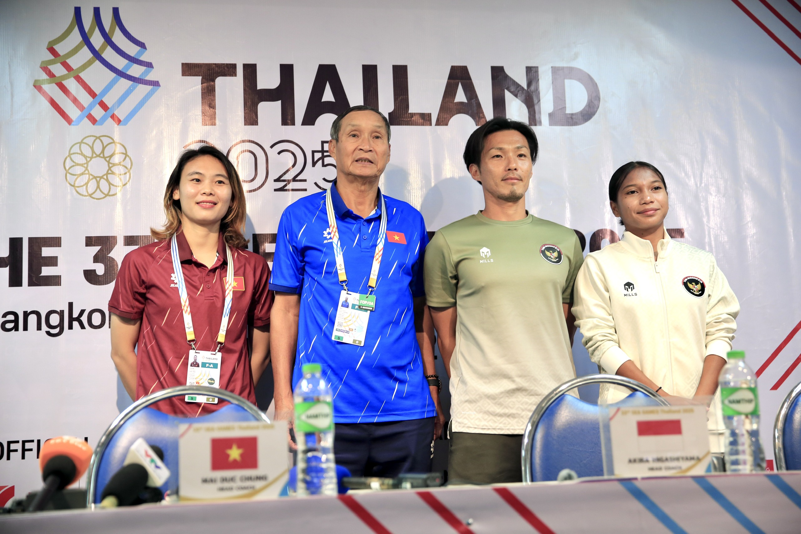 HLV Mai Đức Chung đấu trí khốc liệt HLV Nhật Bản, Việt Nam quyết đả bại Indonesia: Phải vào chung kết- Ảnh 6.