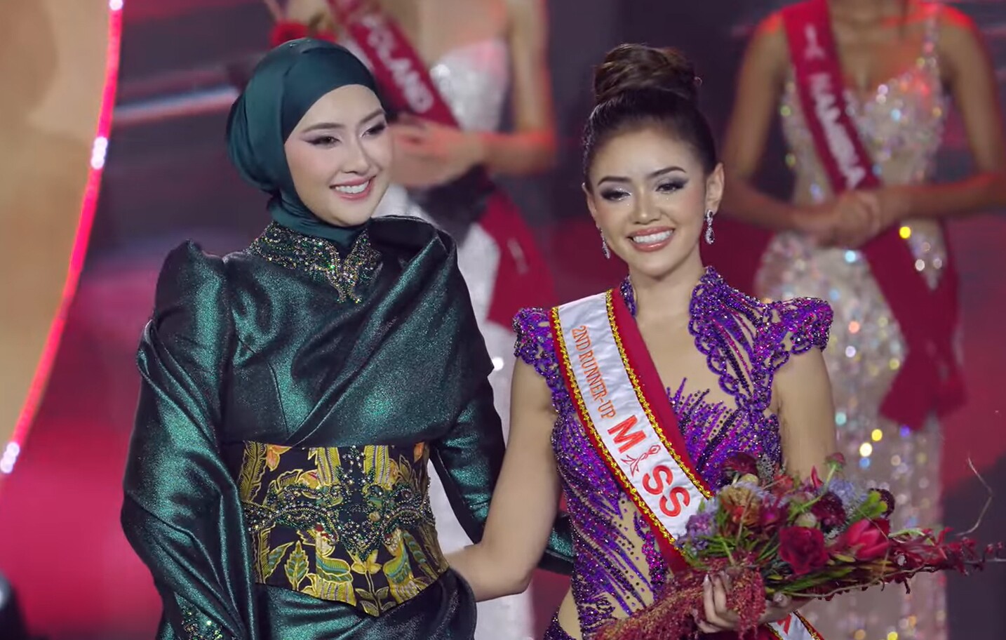 Trực tiếp Chung kết Miss Charm 2025: Mai Ngô có thành tích dù trượt Top 5, Tân Hoa hậu gọi tên người đẹp đến từ Venezuela 3 Trực tiếp Chung kết Miss Charm 2025: Mai Ngô có thành tích dù trượt Top 5, Tân Hoa hậu gọi tên người đẹp đến từ Venezuela - 3