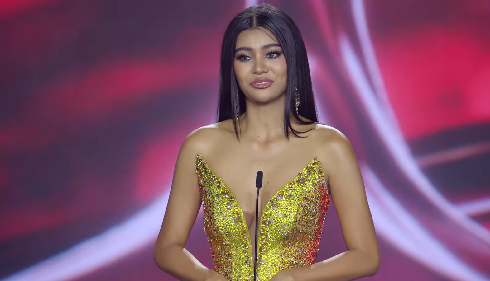 Trực tiếp Chung kết Miss Charm 2025: Mai Ngô có thành tích dù trượt Top 5, Tân Hoa hậu gọi tên người đẹp đến từ Venezuela 11 Phần trả lời ứng xử để giành suất vào Top 5 của Mai Ngô.