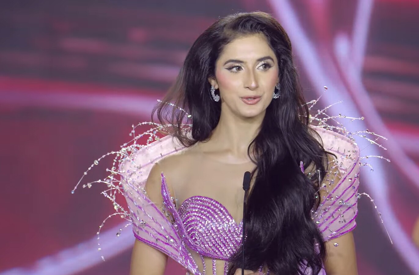 Trực tiếp Chung kết Miss Charm 2025: Mai Ngô có thành tích dù trượt Top 5, Tân Hoa hậu gọi tên người đẹp đến từ Venezuela 14 Trực tiếp Chung kết Miss Charm 2025: Mai Ngô có thành tích dù trượt Top 5, Tân Hoa hậu gọi tên người đẹp đến từ Venezuela - 13