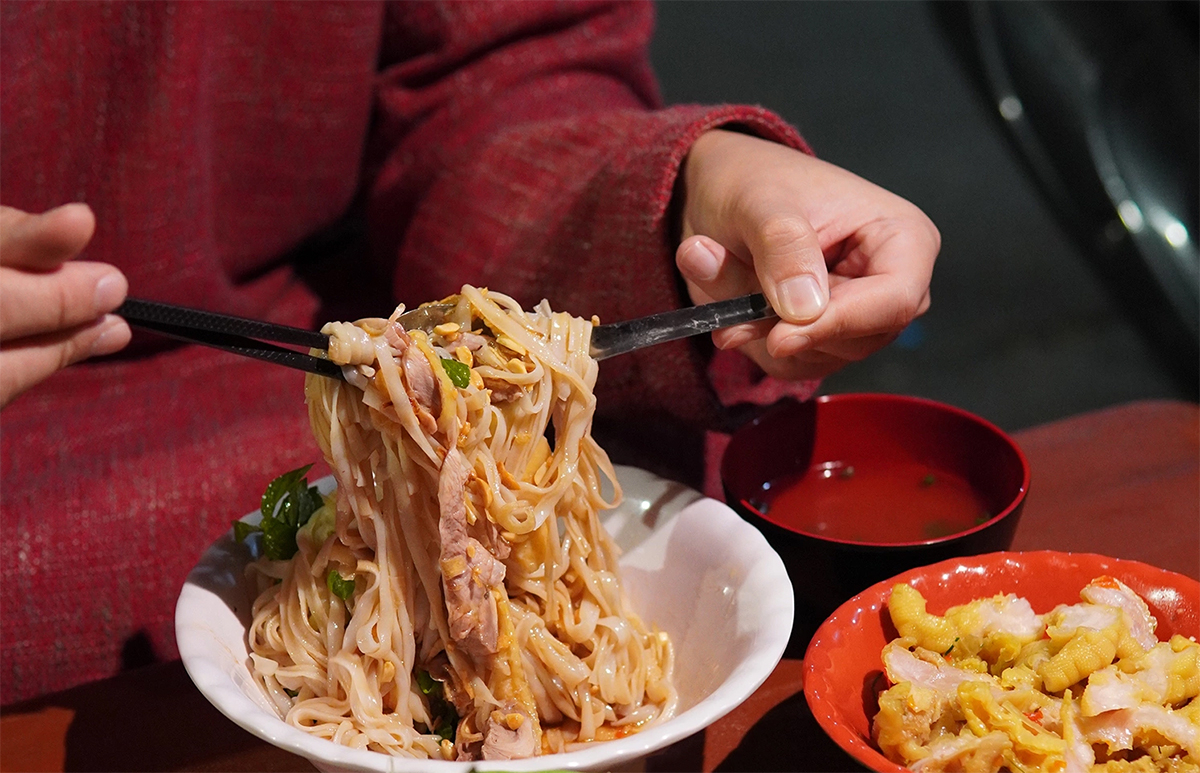 Các món ăn Việt vào bảng xếp hạng ngon nhất thế giới 2025 5 Các món ăn Việt vào bảng xếp hạng ngon nhất thế giới 2025 - 5