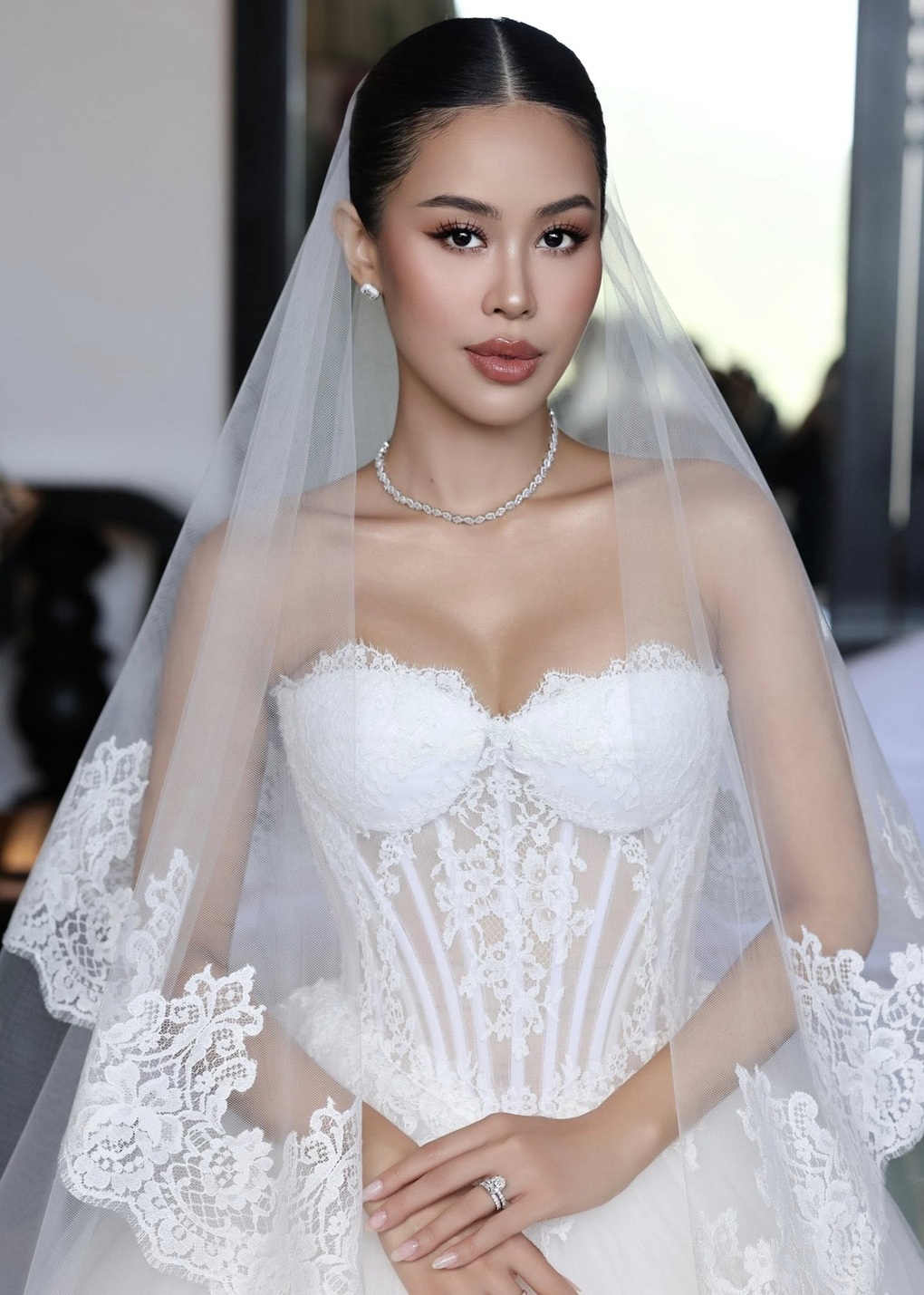 Con gái tỷ phú Johnathan Hạnh Nguyễn ghi điểm vì sự chu đáo với mẹ chồng - 2