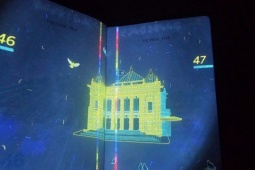 Loạt hình ảnh gây bất ngờ trên hộ chiếu Việt Nam khi soi tia UV