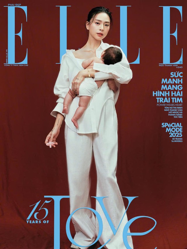 Được chồng chăm sóc sau sinh, "đả nữ màn ảnh Việt" có sắc vóc ra sao? 2 Trước đó, cô cũng gây sốt khi xuất hiện trên bìa tạp chí Elle cùng con gái nhỏ với vóc dáng như người mẫu dù mới sinh con. Để có được thể chất lẫn sức khỏe tốt như hiện tại, Ngô Thanh Vân đã được chồng chăm sóc, bồi bổ sau sinh rất khoa học.