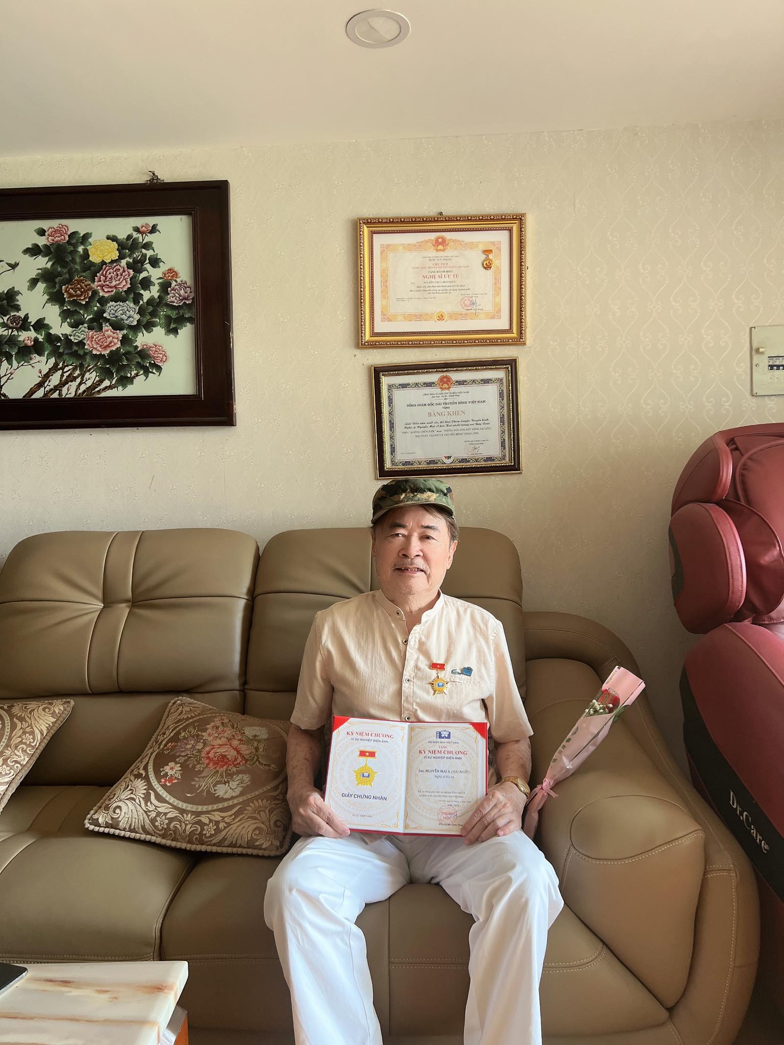 Nam NSƯT được hứa “bị gì thì xin Nhà nước phong làm anh hùng”: U80 giàu có, chủ công ty yến sào nổi tiếng- Ảnh 5. Nam NSƯT được hứa “bị gì thì xin Nhà nước phong làm anh hùng”: U80 giàu có, chủ công ty yến sào nổi tiếng- Ảnh 5.