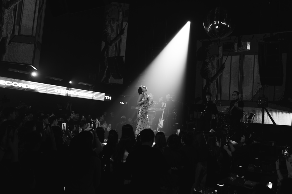 Gigi Hương Giang được Hà Hồ ủng hộ tại The Records 5 5 - Tin sao Viet - Tin tuc sao Viet - Scandal sao Viet - Tin tuc cua Sao - Tin cua Sao