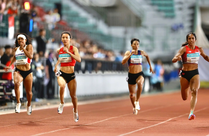 Khoảnh khắc bứt tốc 'giật vàng' của điền kinh Việt Nam ngày 13-12 8 điền kinh - Ảnh 8.