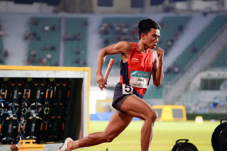 Đội điền kinh tiếp sức Việt Nam xuất sắc ra sao khi đánh bại Thái Lan? 2 điền kinh - Ảnh 2.