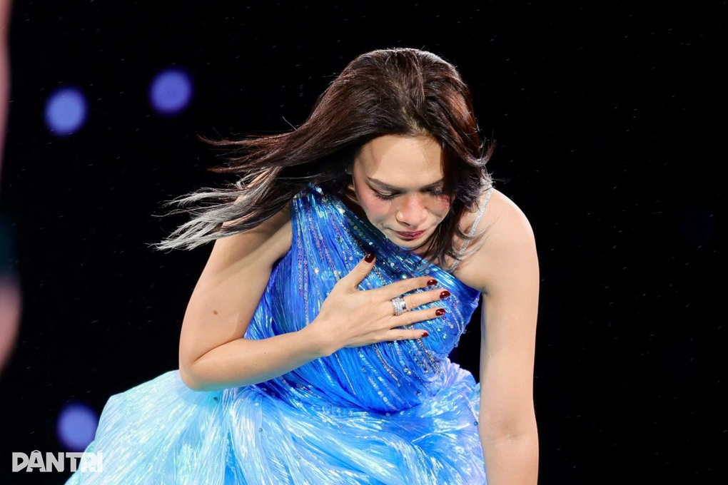 Mỹ Tâm xin lỗi người dân Hà Nội vì gây ồn ào nửa đêm - 2