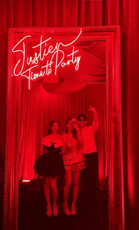 Tiệc hậu đám cưới lần 2 của rich kid Tiên Nguyễn có gì hot? 3 1765642321 73 Tiec hau dam cuoi lan 2 cua rich kid Tien