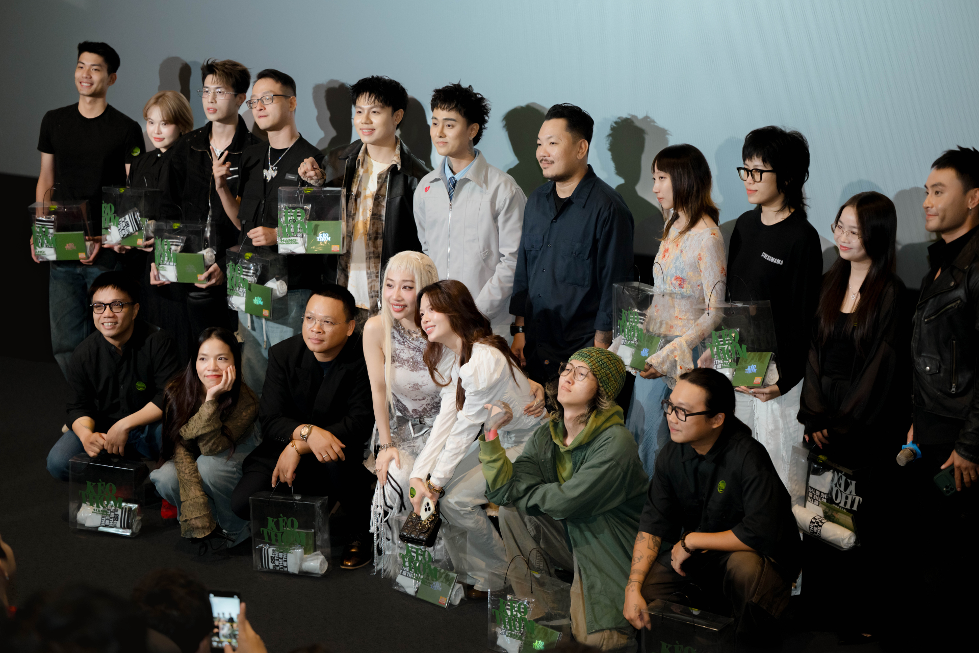 1765658201 988 Sau thoi gian lui ve cham soc gia dinh Hang