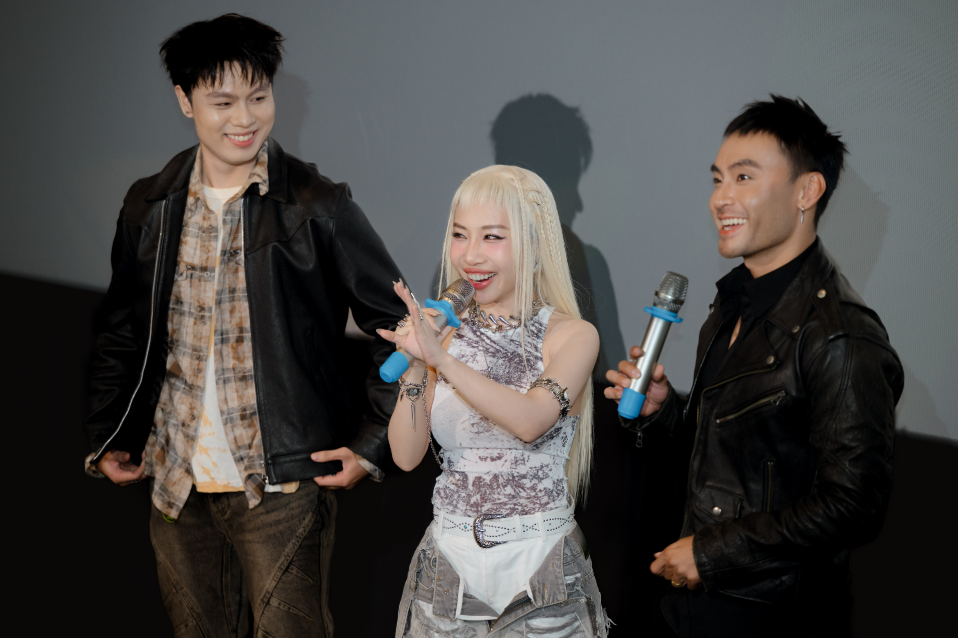 1765658207 961 Sau thoi gian lui ve cham soc gia dinh Hang