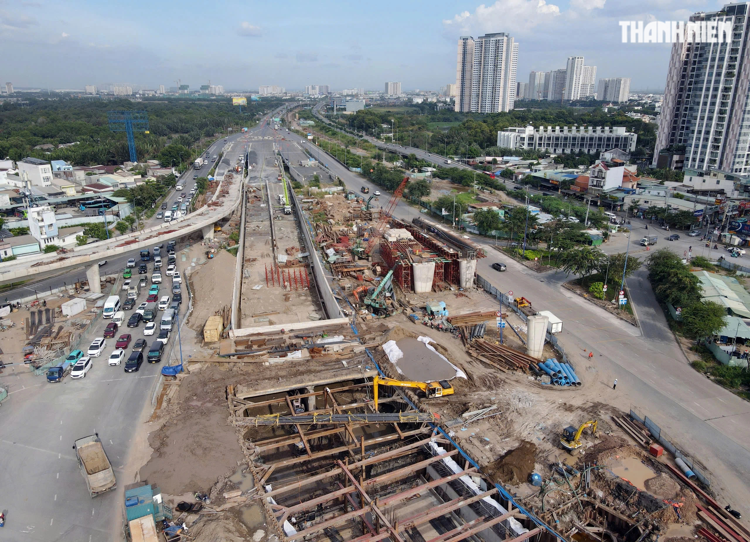 Hiện trạng nút giao hiện đại nhất TP.HCM dự kiến về đích năm 2026 2 Cận cảnh nút giao hiện đại nhất TP.HCM dự kiến về đích năm 2026 - Ảnh 2.