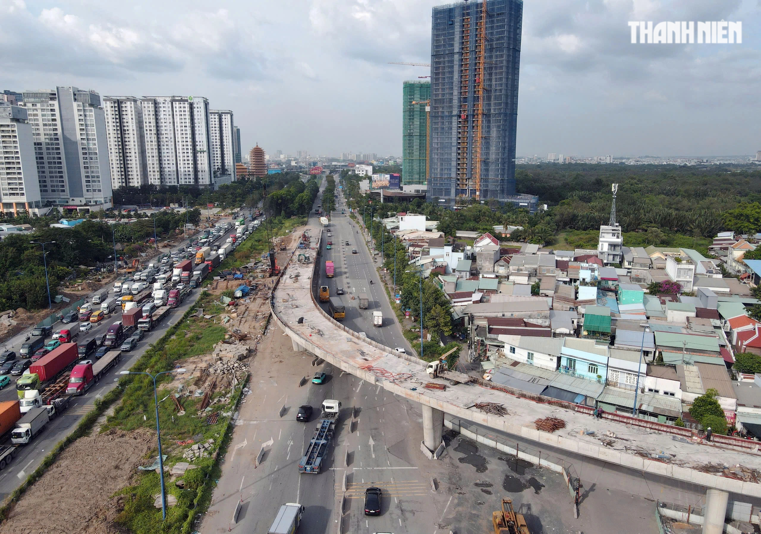 Hiện trạng nút giao hiện đại nhất TP.HCM dự kiến về đích năm 2026 3 Cận cảnh nút giao hiện đại nhất TP.HCM dự kiến về đích năm 2026 - Ảnh 3.