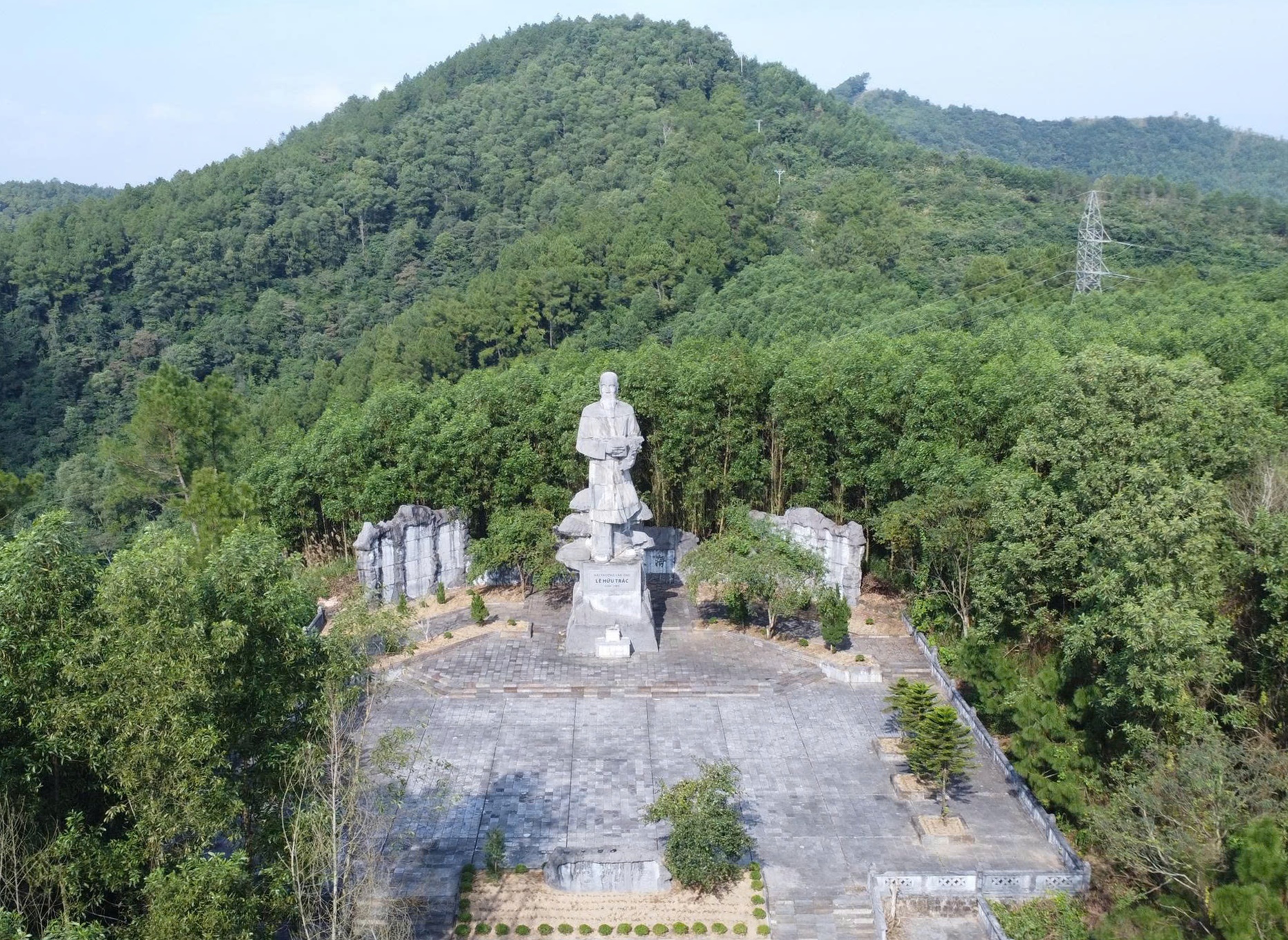 Tinh tú đất Việt: Thuốc nam chữa bệnh cho người Nam- Ảnh 2. Tinh tú đất Việt: Thuốc nam chữa bệnh cho người Nam- Ảnh 2.