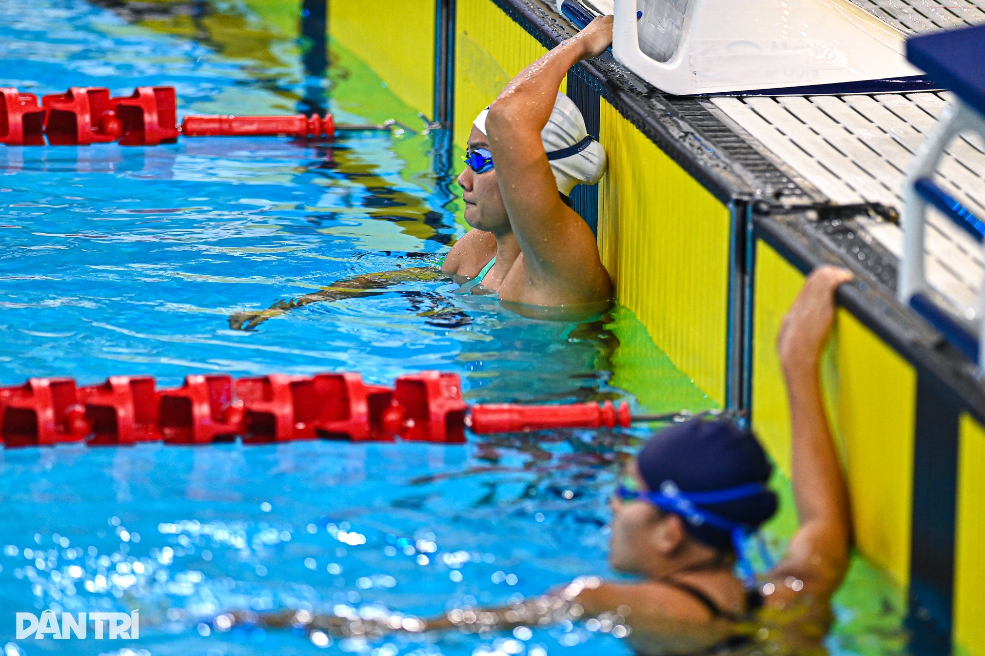 Những khoảng lặng buồn trên đường đua xanh ở SEA Games 33 - 13 Những khoảng lặng buồn trên đường đua xanh ở SEA Games 33 - 13