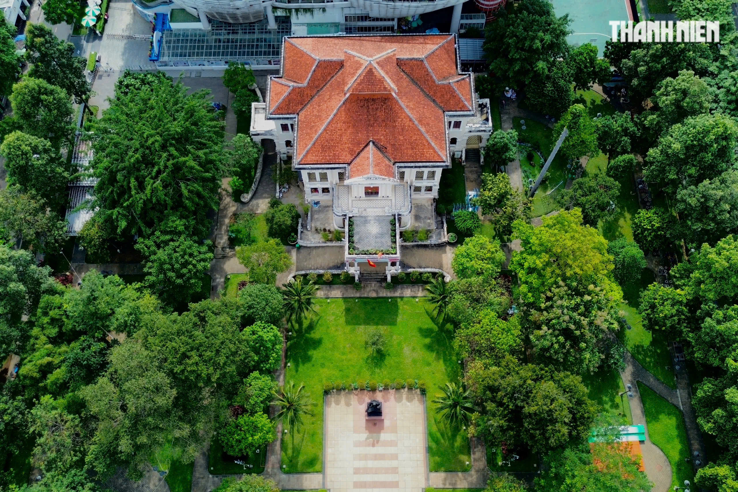 Biệt thự 98 năm của bà chủ đồn điền cao su xưa ở TP.HCM ít ai biết- Ảnh 9. Biệt thự 98 năm của bà chủ đồn điền cao su xưa ở TP.HCM ít ai biết- Ảnh 9.