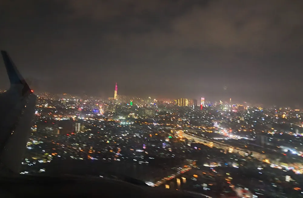 TP.HCM nhìn từ trên cao. Ảnh: HỒNG CHÂU TPhcm.jpg