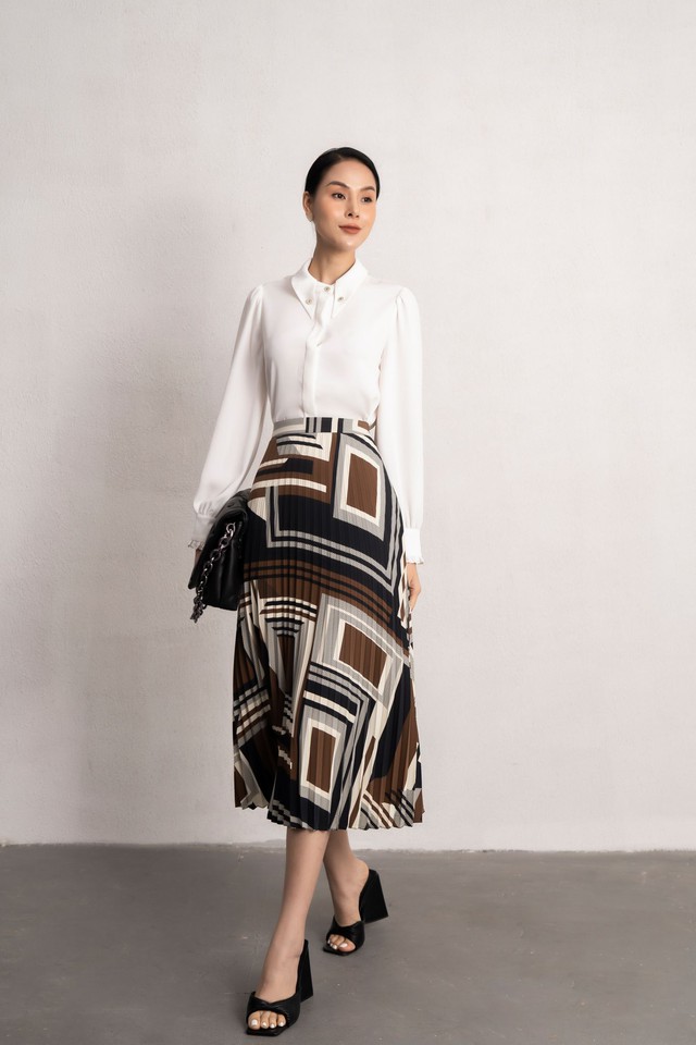 Không ngại thử thách với trang phục họa tiết hình học sành điệu- Ảnh 6. Không ngại thử thách với trang phục họa tiết hình học sành điệu- Ảnh 6.