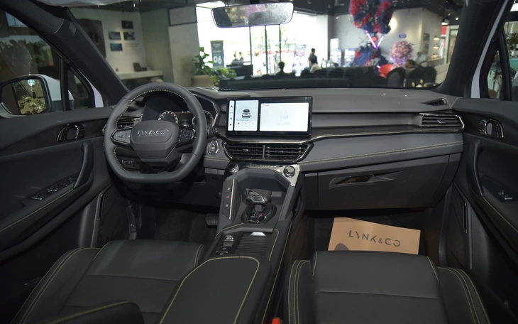 Cách giảm giá mới của các hãng xe ở Việt Nam: Cắt trang bị thành bản giá rẻ 11 giá rẻ - Ảnh 11.