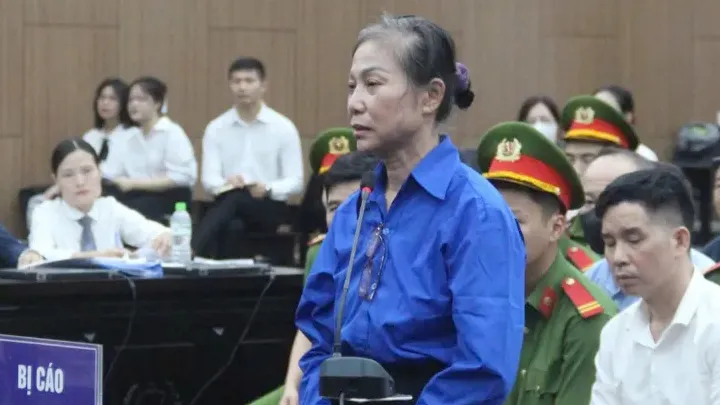 Ở cấp sơ thẩm bị cáo Hoàng Thúy Lan bị tuyên phạt 14 năm tù về tội nhận hối lộ. tap-doan-phuc-son.jpg