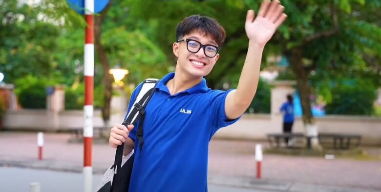 Con sao Việt nổi tiếng ở trường đại học: Quý tử của NSND Xuân Bắc đỗ Học viện Ngoại giao, con trai Thảo Vân thành nam chính 6 Gia Bảo tham gia đóng một bộ phim ngắn nhân dịp kỷ niệm trường.