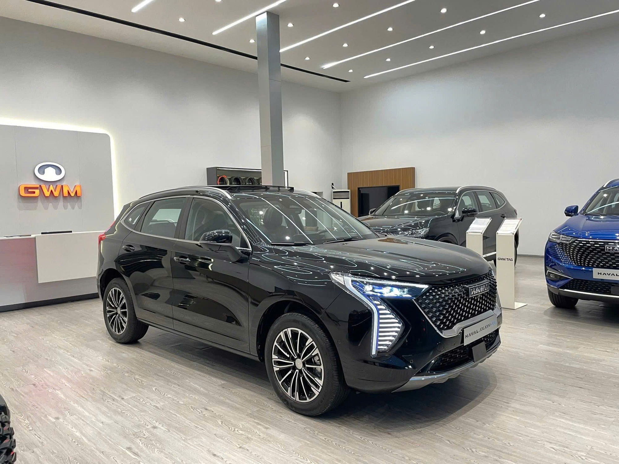 ‘Ma trận’ 29 xe lần đầu ra mắt Việt Nam năm 2025: Xe điện, xe Trung Quốc lấn lướt- Ảnh 18. Loạt xe mới lần đầu ra mắt Việt Nam năm 2025: Hầu hết là xe điện, xe Trung Quốc - Ảnh 19.