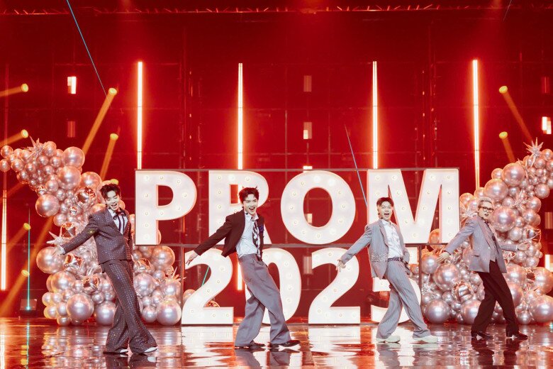 Chung kết "Anh trai say hi": Negav lên ngôi Quán quân, Vũ Cát Tường lọt Top 5 xuất sắc nhất 5 Đội Negav mở màn với sân khấu “Ai yêu anh nhất” đầy sôi động.