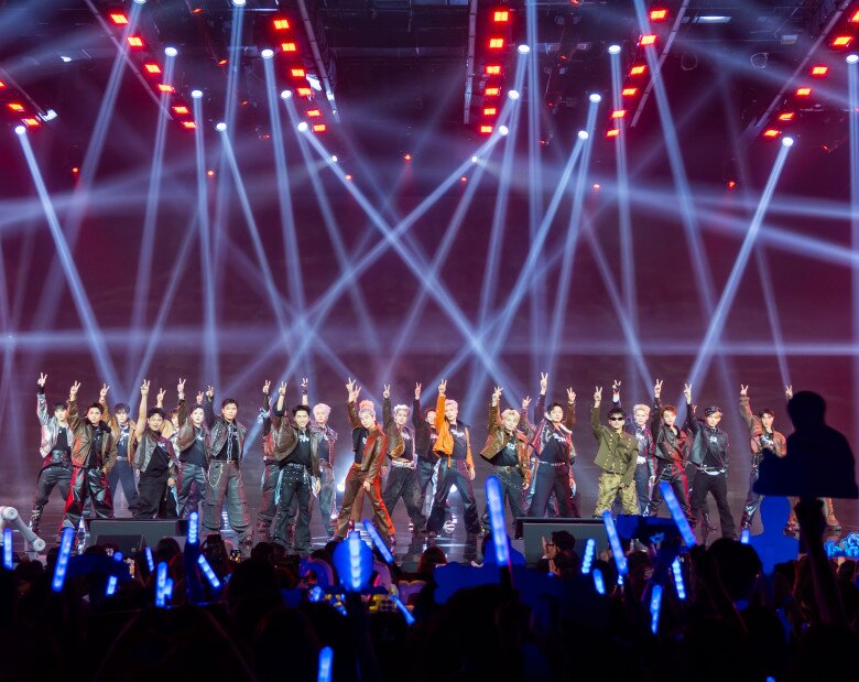 Chung kết "Anh trai say hi": Negav lên ngôi Quán quân, Vũ Cát Tường lọt Top 5 xuất sắc nhất 4 30 “anh trai” đồng diễn ca khúc chủ đề All eyes on us”.