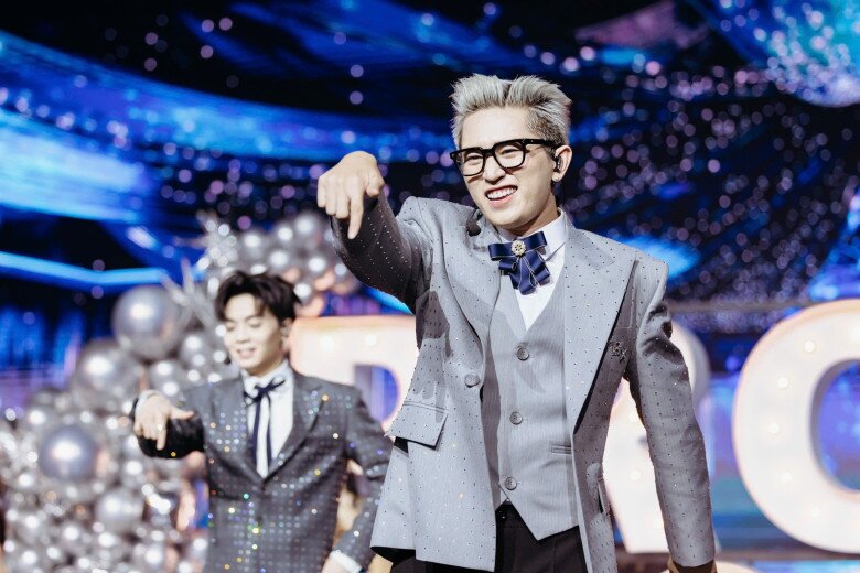 Chung kết "Anh trai say hi": Negav lên ngôi Quán quân, Vũ Cát Tường lọt Top 5 xuất sắc nhất 6 B Ray cực điển trai trong tiết mục thi đấu nhóm.