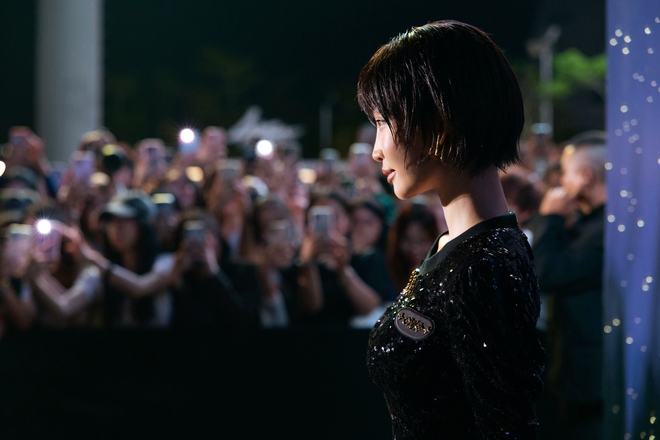 Loạt ảnh chưa được công bố bên trong siêu sự kiện Louis Vuitton: HIEUTHUHAI hát quá tình và tương tác hiếm có của dàn sao xịn- Ảnh 2.