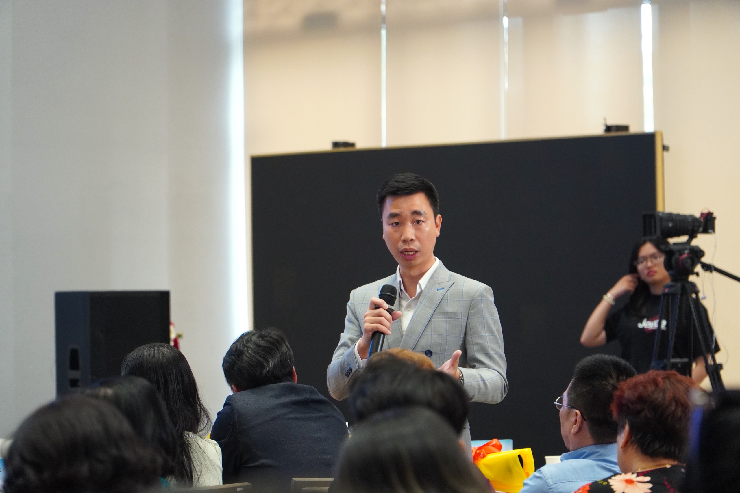 Tạo cơ hội để kiều bào an cư tại quê nhà  - Ảnh 5.