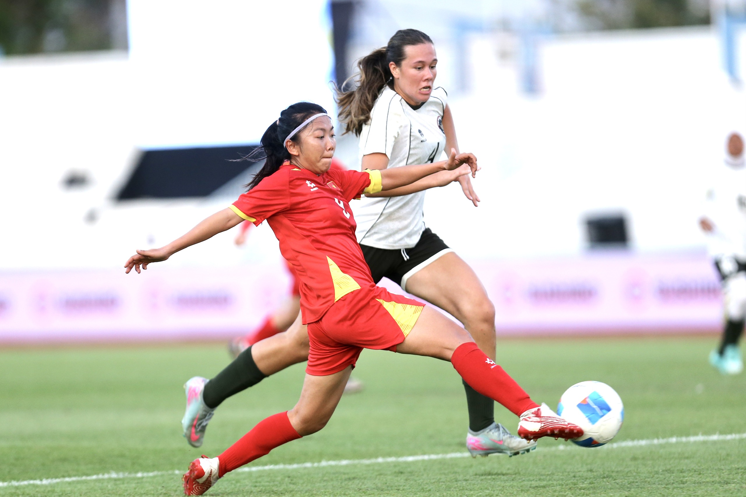 HLV Mai Đức Chung: ‘Lần thứ 11 vào chung kết SEA Games, đội tuyển nữ Việt Nam quyết thắng’- Ảnh 9. HLV Mai Đức Chung: ‘Lần thứ 11 vào chung kết SEA Games, đội tuyển nữ Việt Nam quyết thắng’- Ảnh 9.