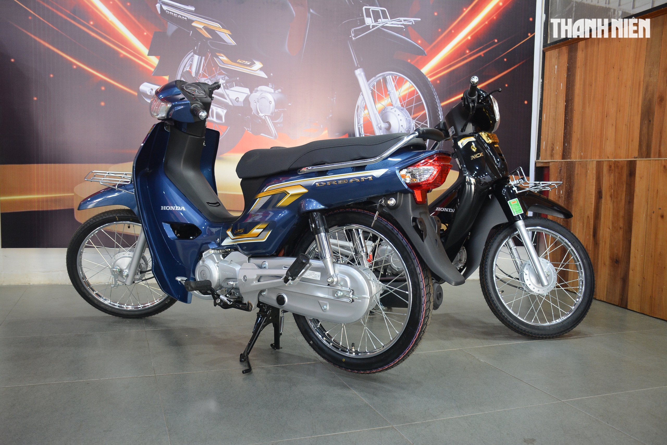 Trang bị cơ bản giá ngang SH 350i, vì sao Honda Dream NCX vẫn được ưa chuộng? 4 Trang bị cơ bản giá ngang SH 350i, vì sao Honda Dream NCX vẫn được ưa chuộng? - Ảnh 4.