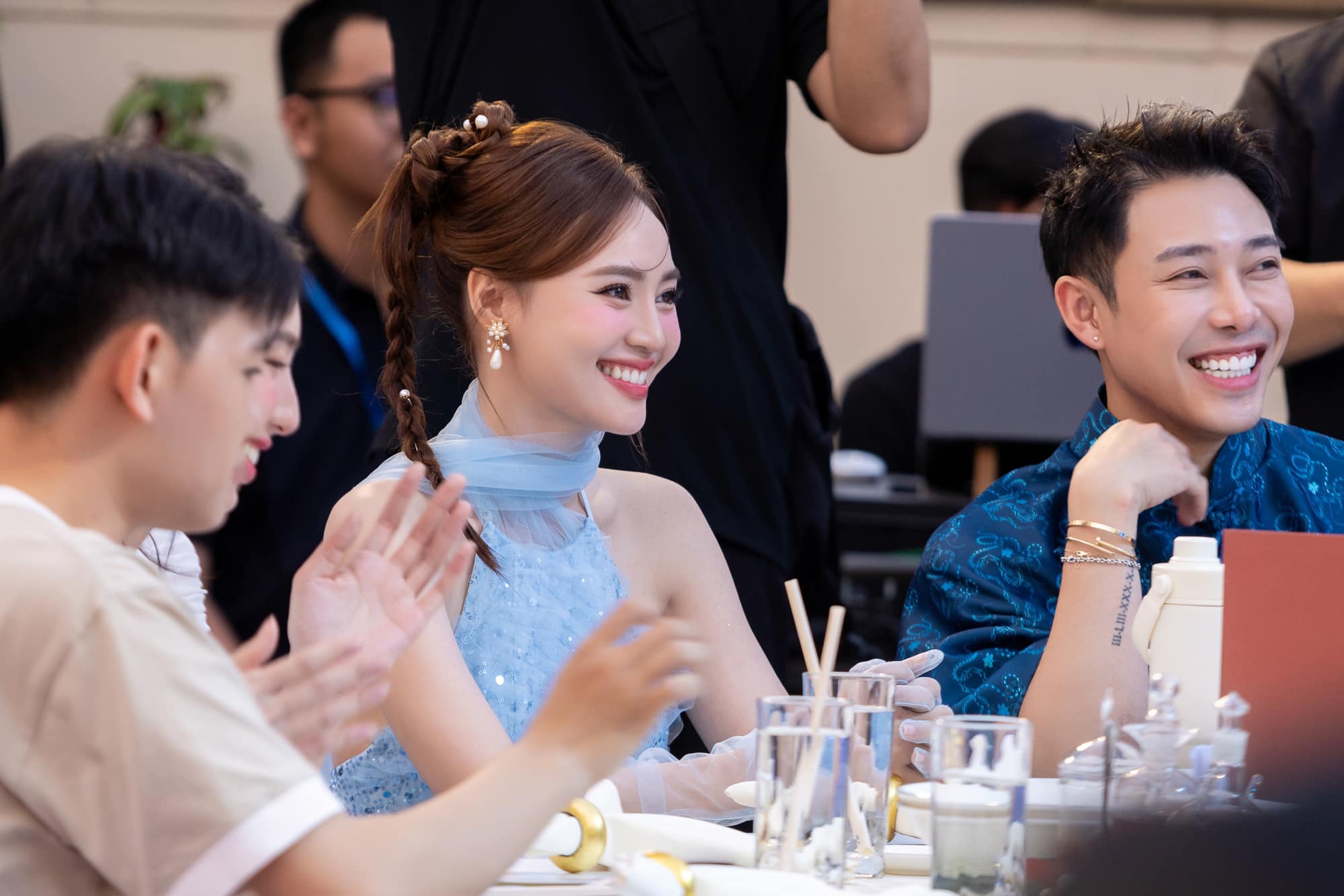 Vbiz hiện tại không ai có nụ cười đẹp hơn thế này: Vừa hé môi đã thành huyền thoại, băng vạn năm cũng phải tan chảy- Ảnh 4.